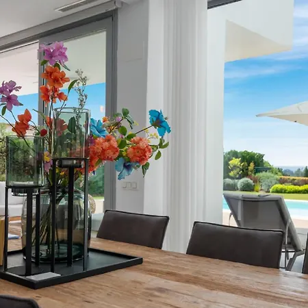 Luxury With Heated Pool Villa *